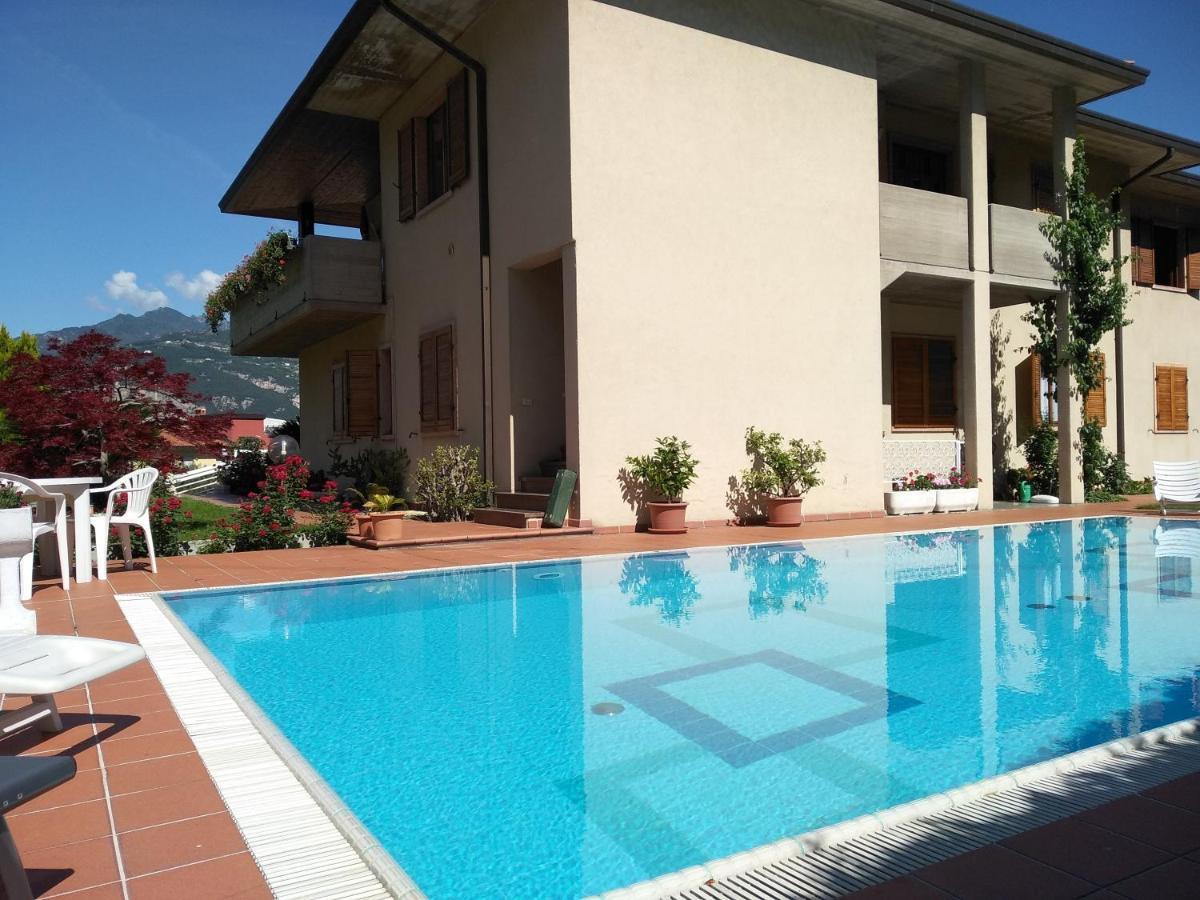 Villa Fiori Μαλτσεζίνε Εξωτερικό φωτογραφία