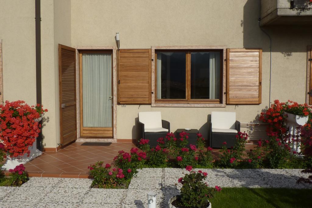 Villa Fiori Μαλτσεζίνε Εξωτερικό φωτογραφία