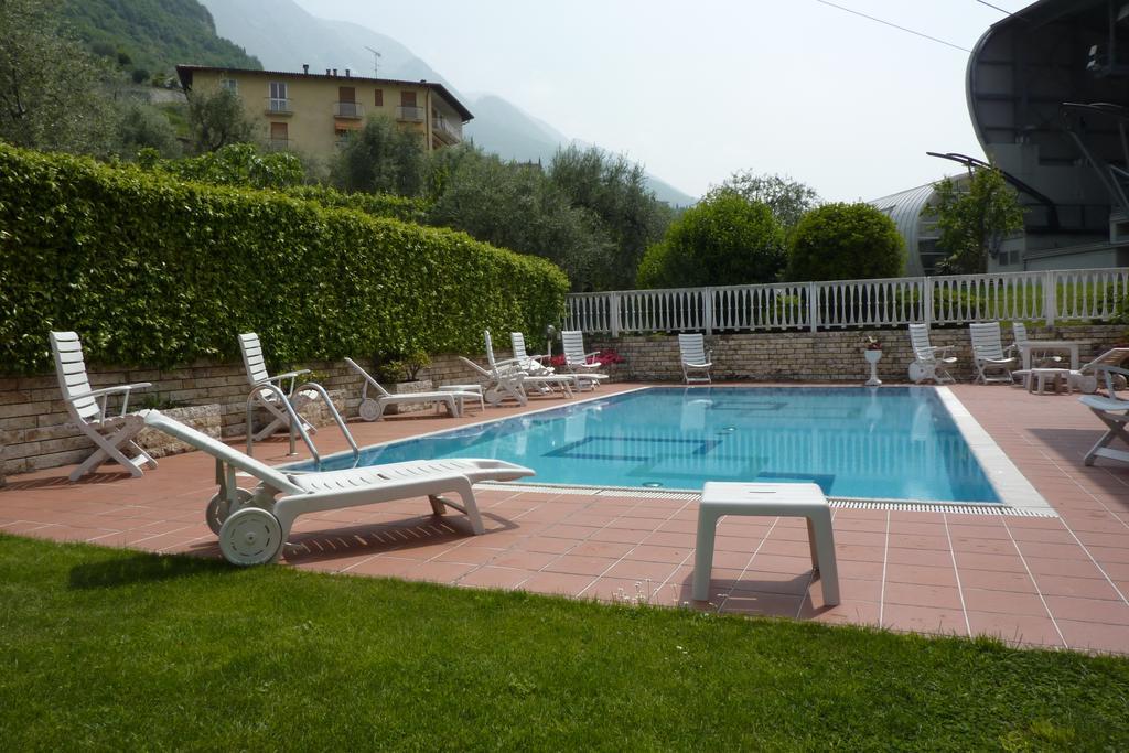 Villa Fiori Μαλτσεζίνε Εξωτερικό φωτογραφία