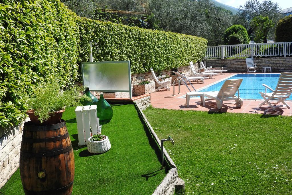 Villa Fiori Μαλτσεζίνε Εξωτερικό φωτογραφία